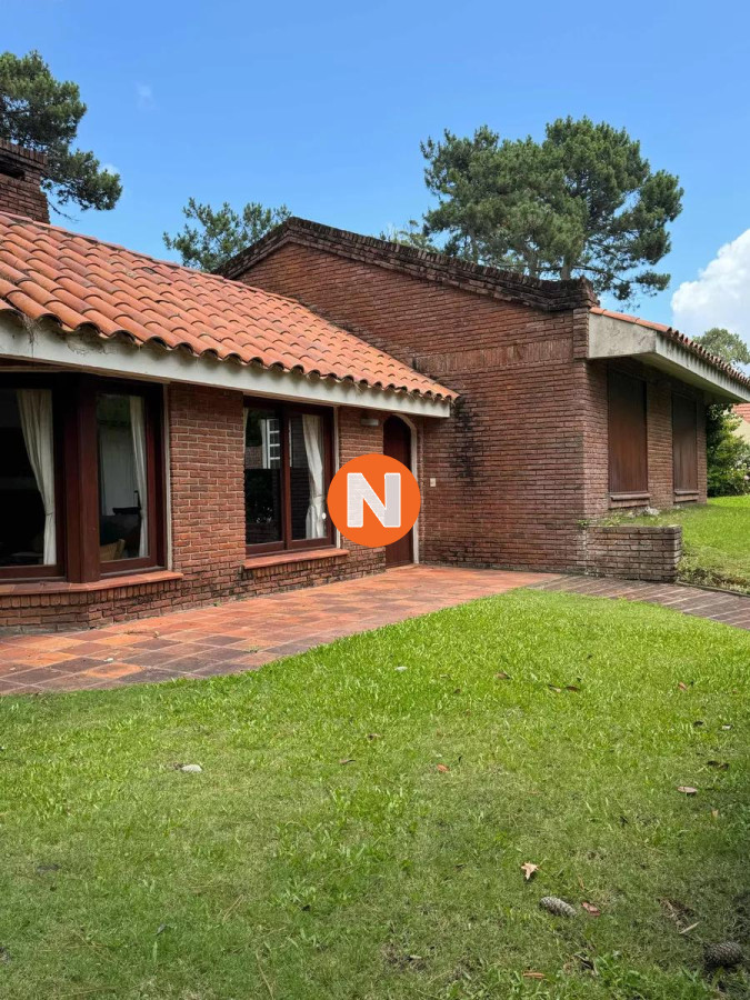 Casa Ref.224332 - Casa de 3 dormitorios en pinares