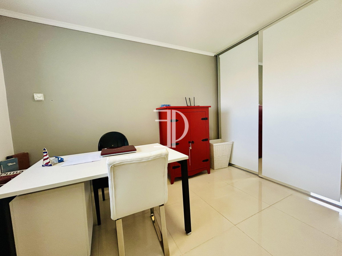Apartamento ID.1250 - Vendo apartamento de 2 dormitorios en Playa Mansa Punta del Este