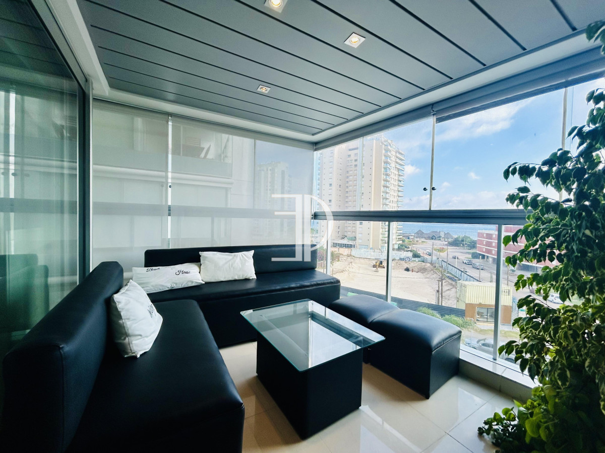 Apartamento ID.1250 - Vendo apartamento de 2 dormitorios en Playa Mansa Punta del Este