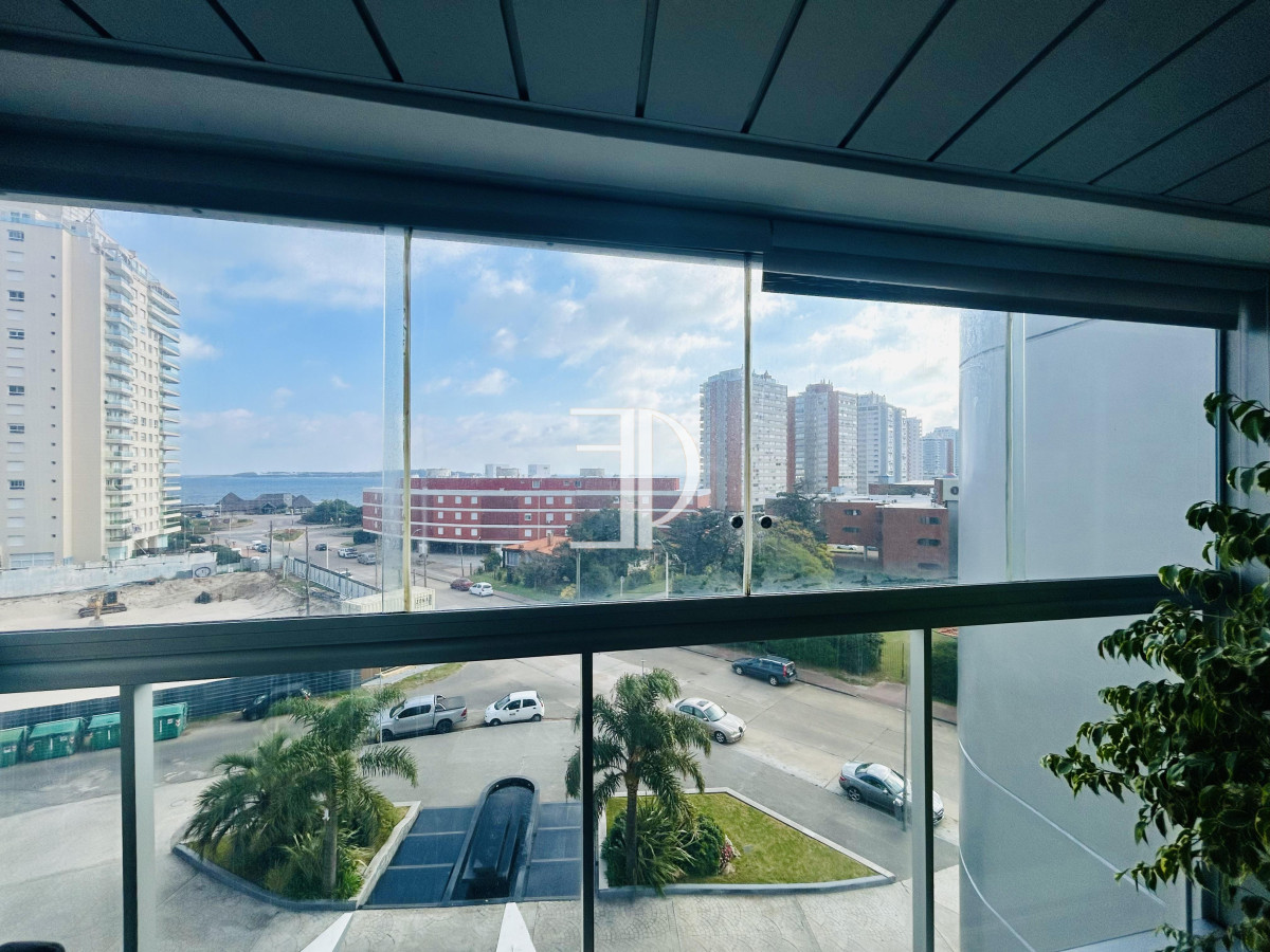 Apartamento ID.1250 - Vendo apartamento de 2 dormitorios en Playa Mansa Punta del Este