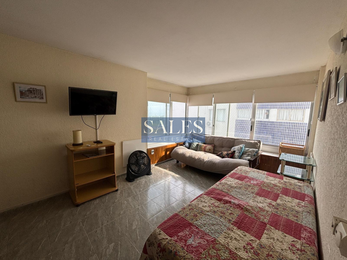 Apartamento ID.980 - Apartamento de 1 dormitorio en Punta del Este. Vista al mar