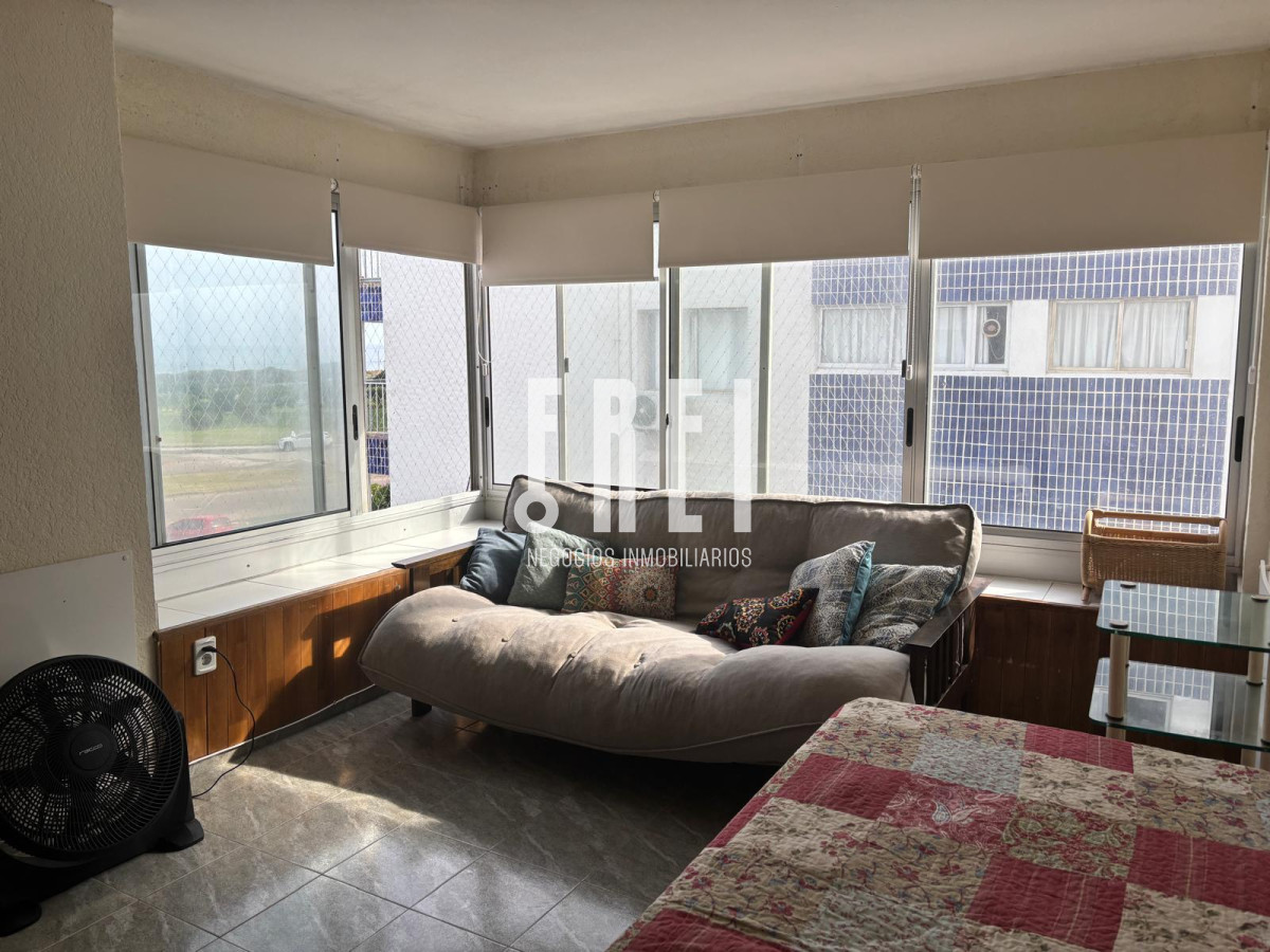 Apartamento ID.206 - Apartamento de 1 dormitorio en Punta del Este. Vista al mar