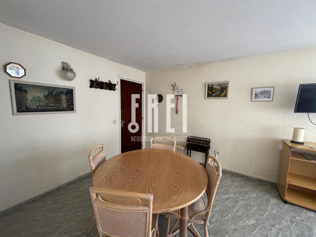 Apartamento ID.206 - Apartamento de 1 dormitorio en Punta del Este. Vista al mar