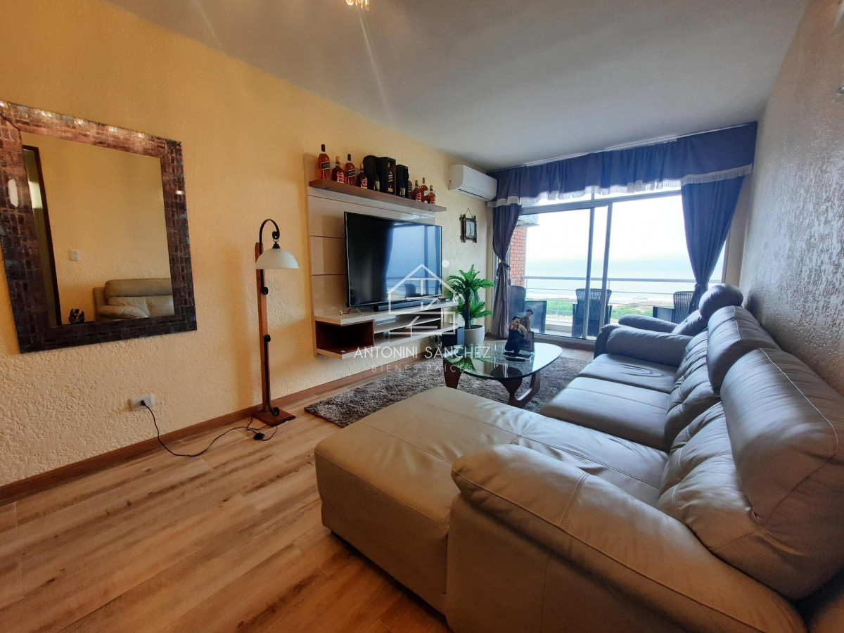 Apartamento ID.1576 - Apartamento - Punta del Este. 3 dormitorios. Vista al mar