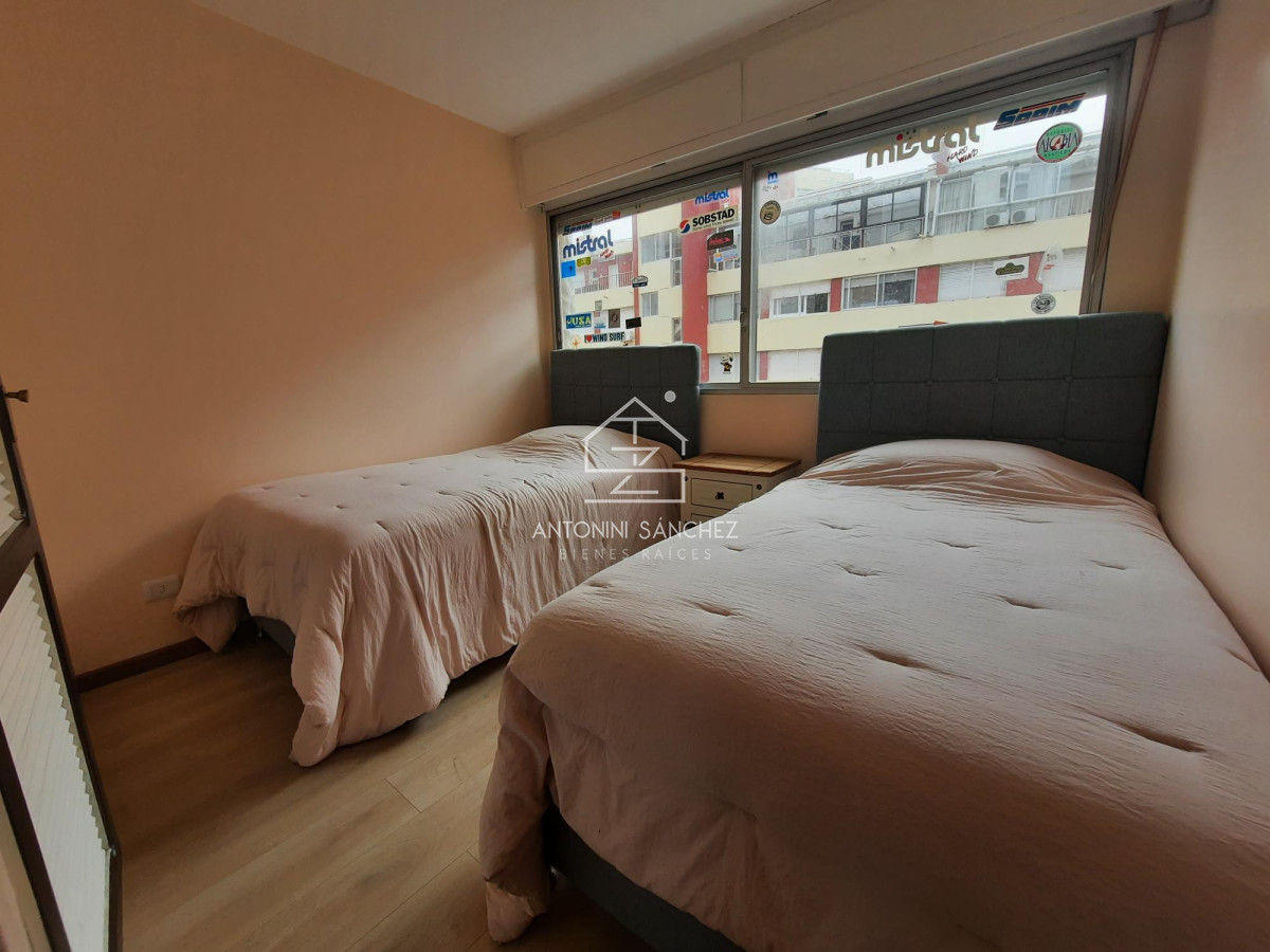 Apartamento ID.1576 - Apartamento - Punta del Este. 3 dormitorios. Vista al mar