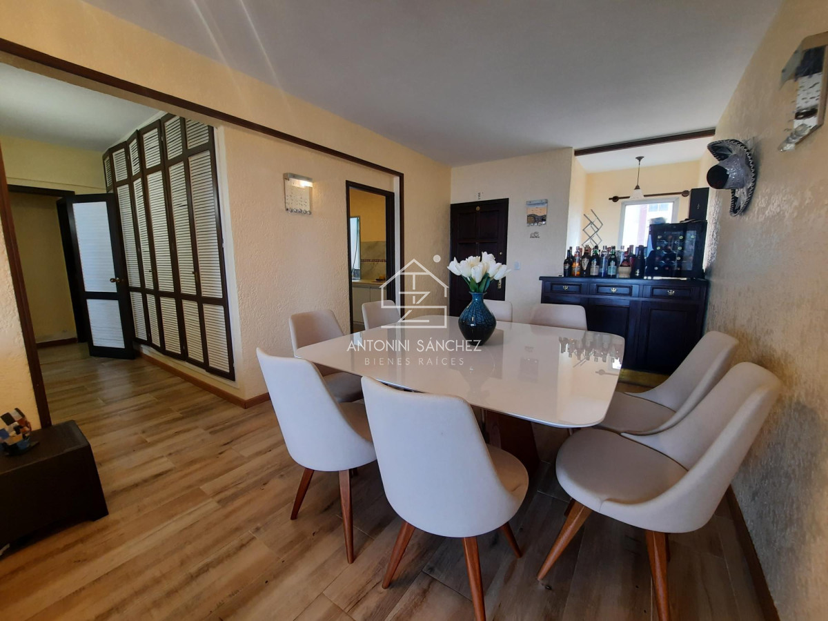 Apartamento ID.1576 - Apartamento - Punta del Este. 3 dormitorios. Vista al mar