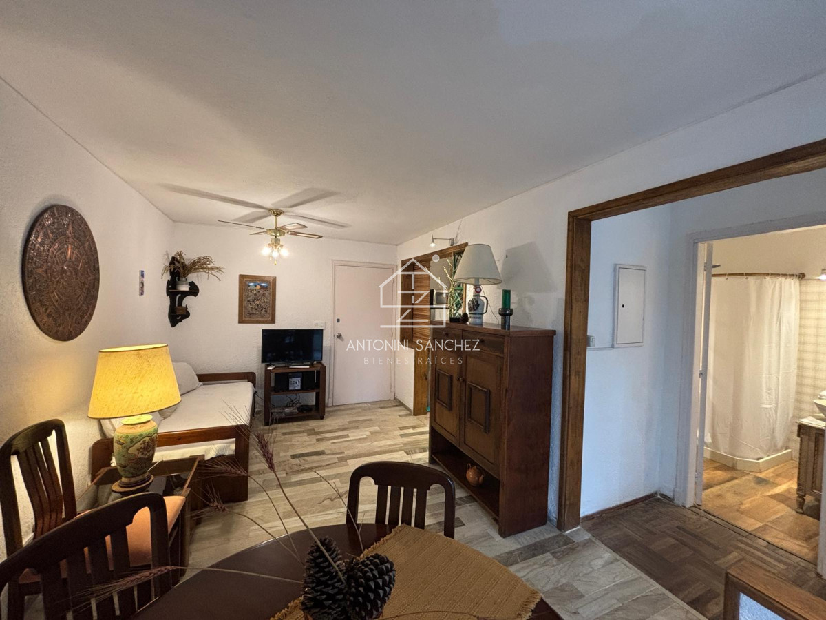 Apartamento ID.2157 - Apartamento - Roosevelt. 1 dormitorio con garaje
