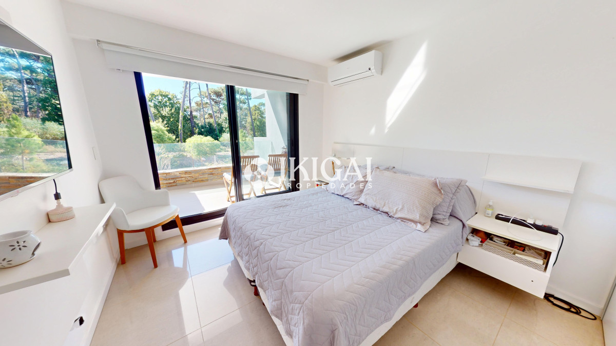 Apartamento ID.1032 - Apartamento en Punta del Este. 2 dormitorios y cochera