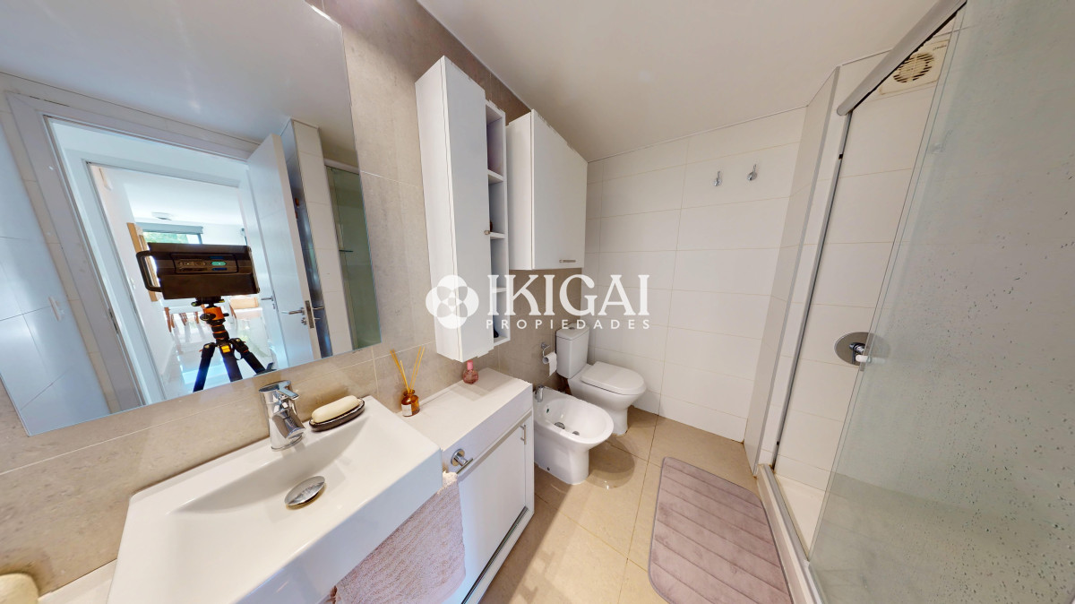 Apartamento ID.1032 - Apartamento en Punta del Este. 2 dormitorios y cochera