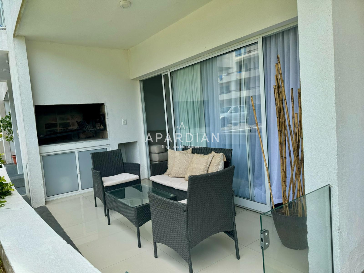 Apartamento ID.21097685 - Apartamento - Punta del Este. 1 dormitorio. Parrillero y garaje
