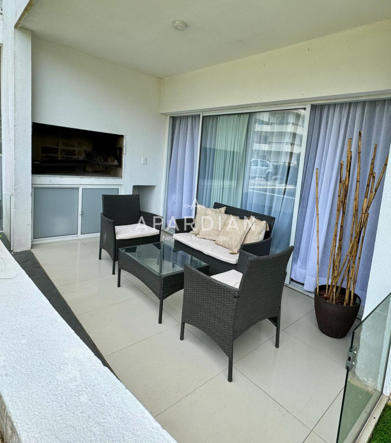 Apartamento ID.21097685 - Apartamento - Punta del Este. 1 dormitorio. Parrillero y garaje