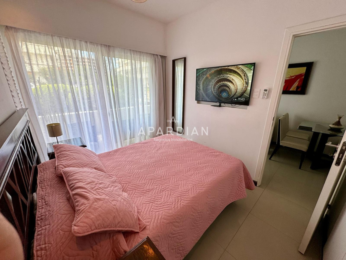 Apartamento ID.21097685 - Apartamento - Punta del Este. 1 dormitorio. Parrillero y garaje