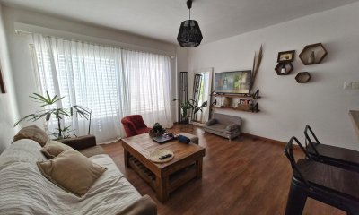 OOPORTUNIDAD en Peninsula de 1 dormitorio