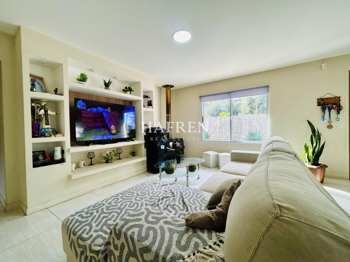 Casa ID.455 - Venta Casa Punta del Este. Parque Burnett. 3 dormitorios y 2 baños con Piscina