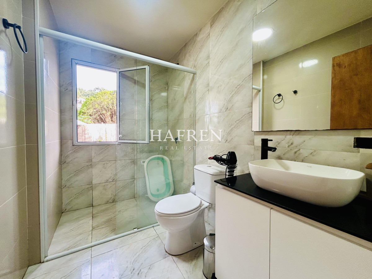 Casa ID.455 - Venta Casa Punta del Este. Parque Burnett. 3 dormitorios y 2 baños con Piscina