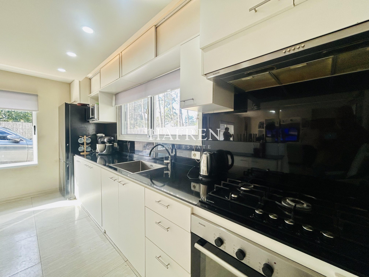 Casa ID.455 - Venta Casa Punta del Este. Parque Burnett. 3 dormitorios y 2 baños con Piscina