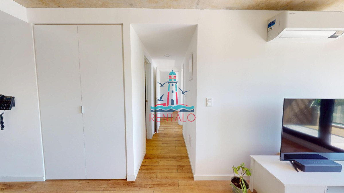 Apartamento ID.190 - Apartamento en venta de 2 dormitorios en Punta del Este primera linea 