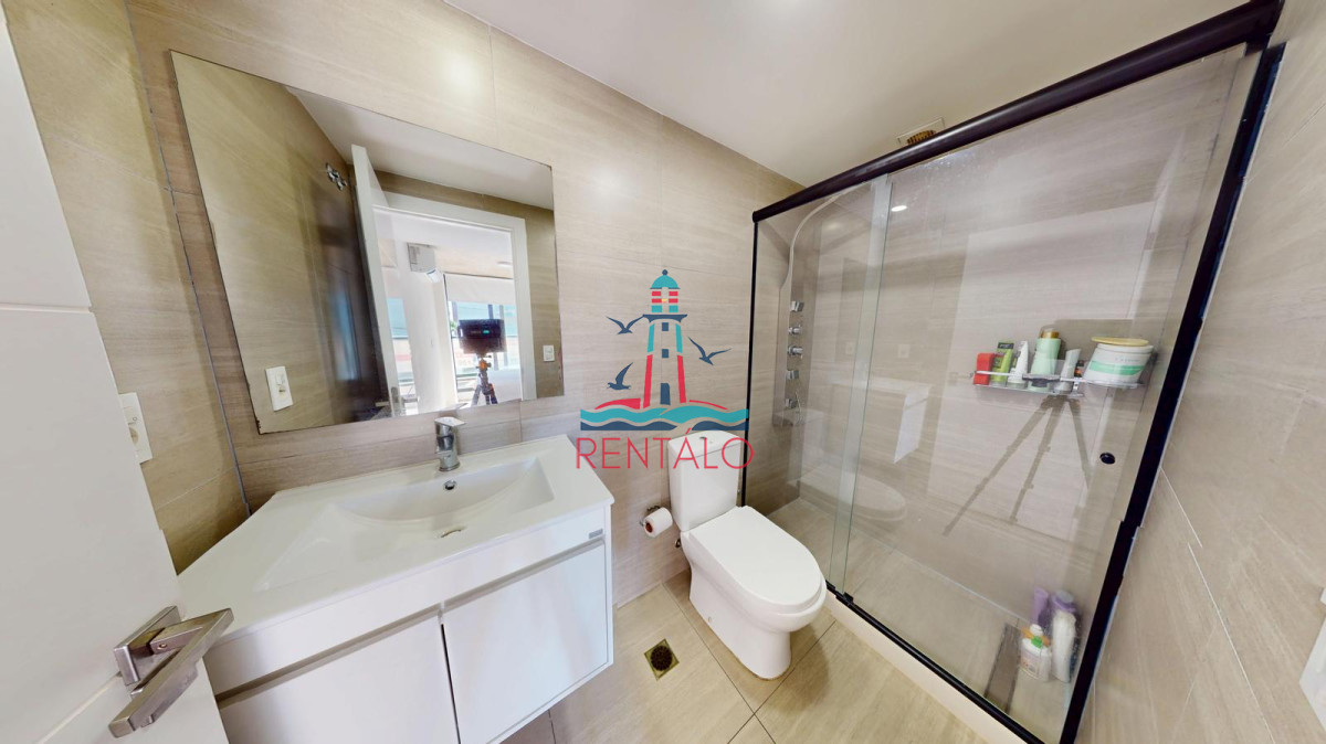 Apartamento ID.190 - Apartamento en venta de 2 dormitorios en Punta del Este primera linea 