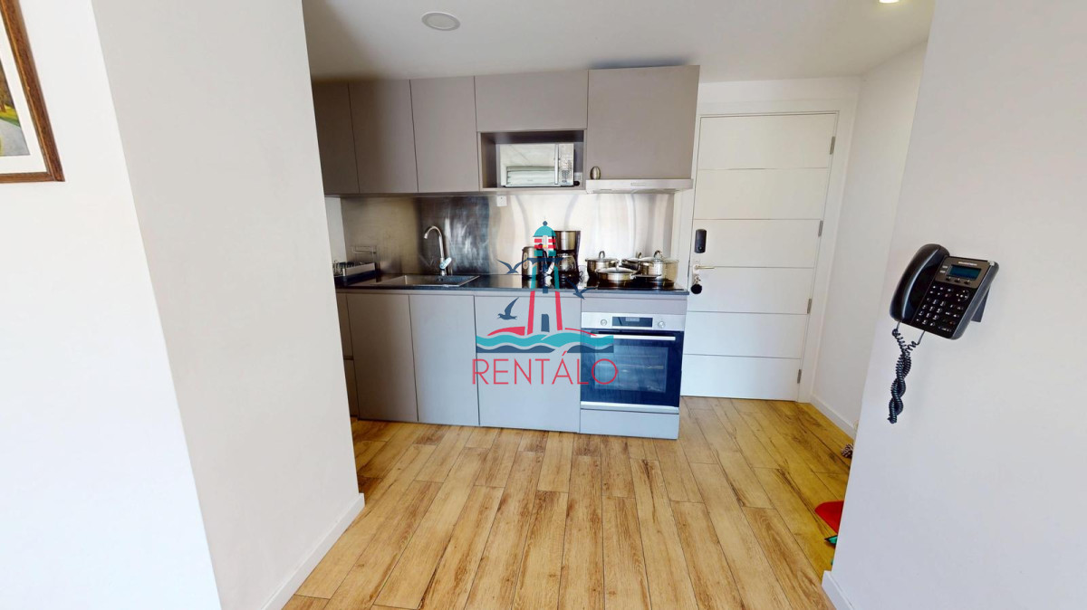 Apartamento ID.190 - Apartamento en venta de 2 dormitorios en Punta del Este primera linea 