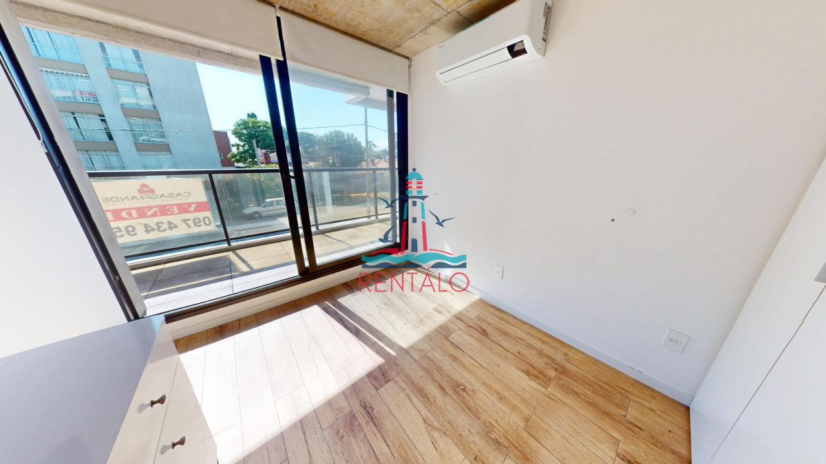 Apartamento ID.190 - Apartamento en venta de 2 dormitorios en Punta del Este primera linea 