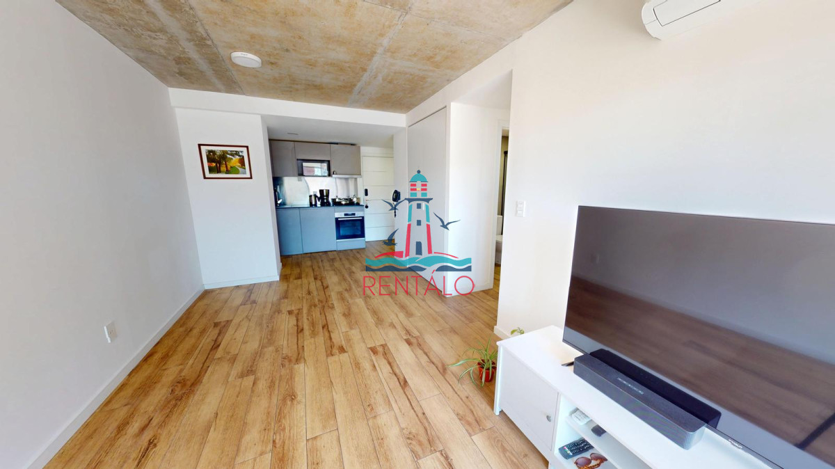 Apartamento ID.190 - Apartamento en venta de 2 dormitorios en Punta del Este primera linea 