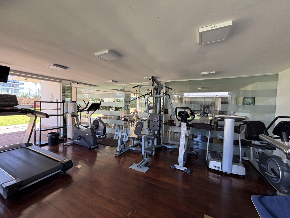 Apartamento ID.741 - Apartamento en Edificio Long Beach. Punta del Este. 2 dormitorios y medio