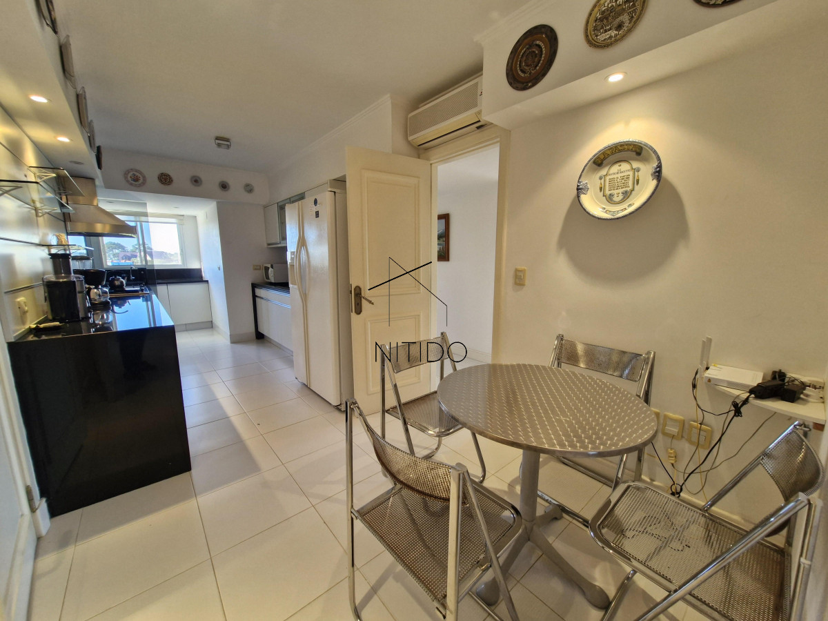 Apartamento ID.94 - Apartamento en Punta del Este. Parada 32 de Playa Brava