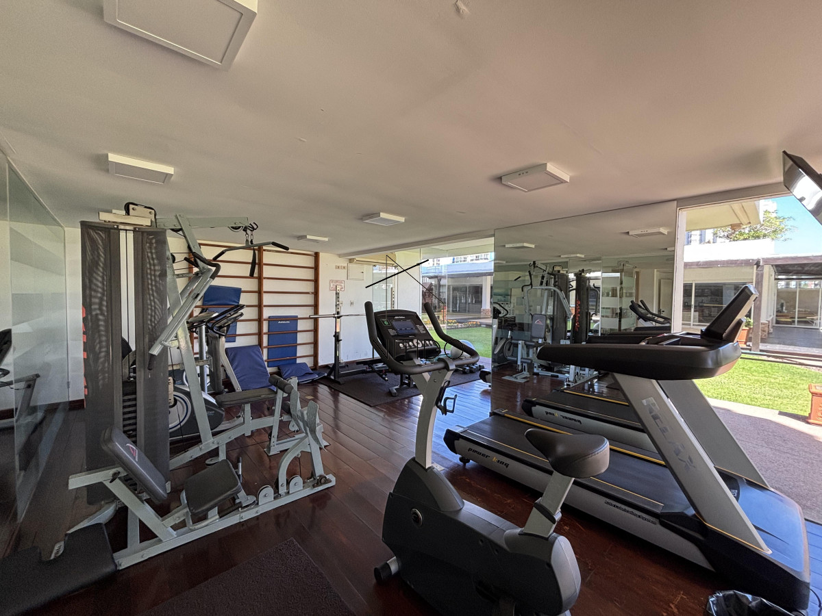 Apartamento ID.741 - Apartamento en Edificio Long Beach. Punta del Este. 2 dormitorios y medio