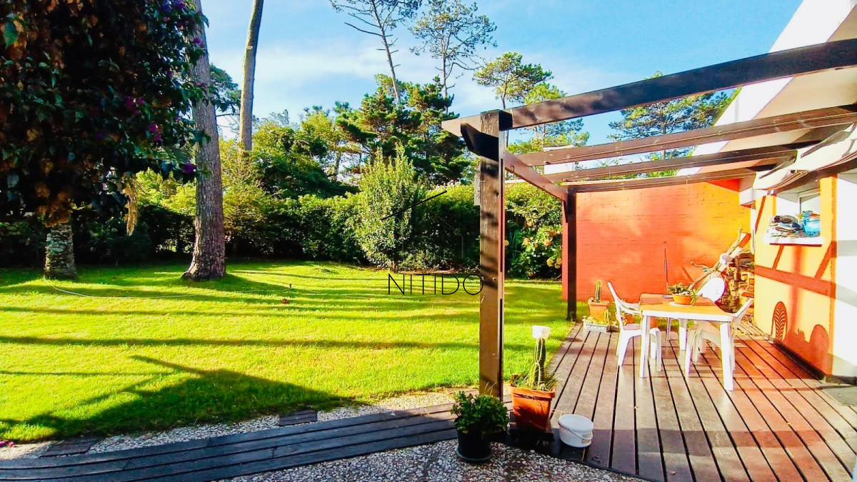 Casa ID.312 - Casa 3 dormitorios en venta en Pinares a una cuadra y media del mar, Punta del Este