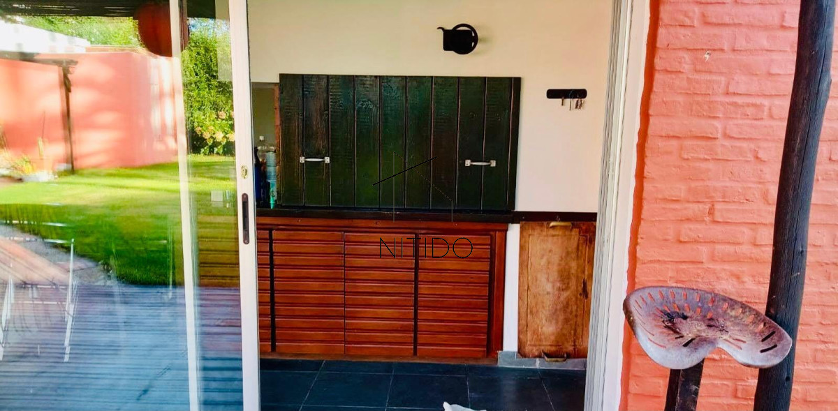 Casa ID.312 - Casa 3 dormitorios en venta en Pinares a una cuadra y media del mar, Punta del Este