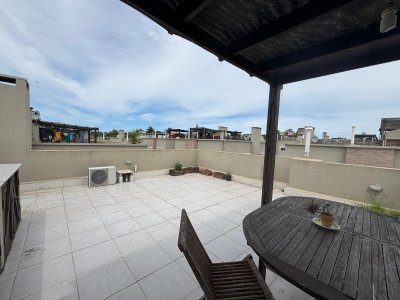 apartamento de 2 dormitorios casa morada en maldonado