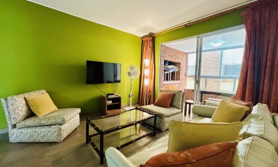 Venta Apartamento de 2 dormitorios y 2 baños en Playa Mansa Punta del Este