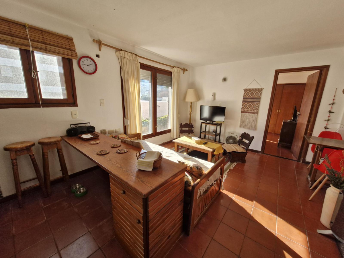 Apartamento - Punta del Este.  1 dormitorio a pasos del mar