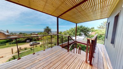 Casa en El Chorro. A estrenar con hermosa vista al mar