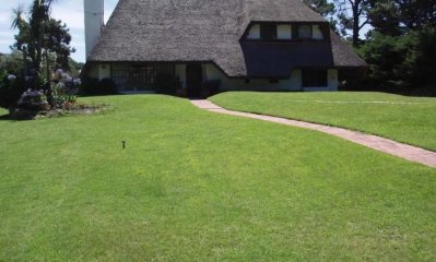 Casa - Punta del Este. 4 dormitorios
