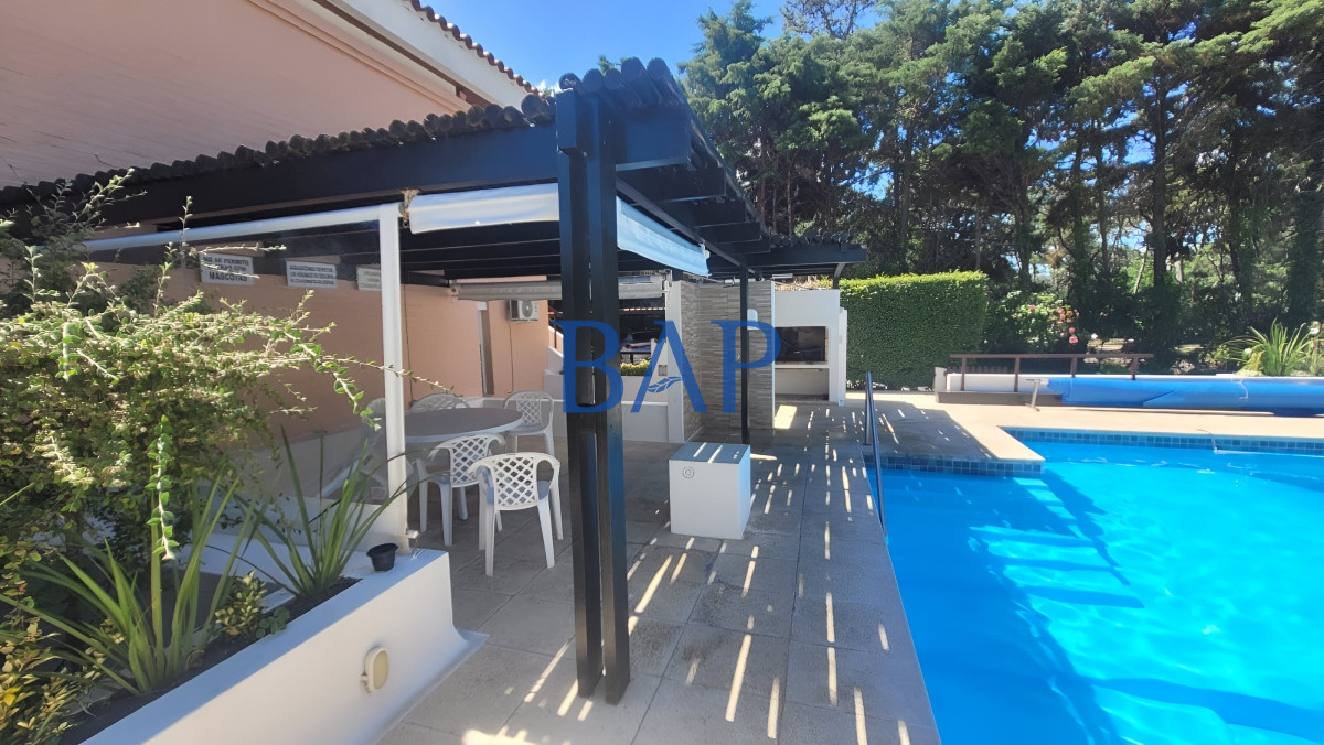 Apartamento ID.64 - Apartamento Playa Mansa -  3 dorm.