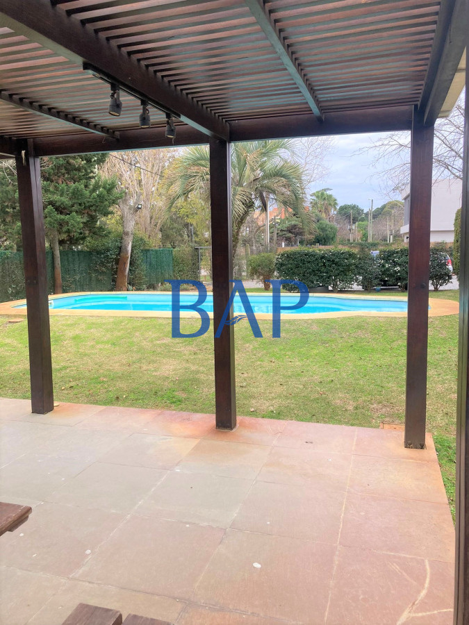Apartamento ID.155 - Venta - 3 dorm. - Barra de Carrasco