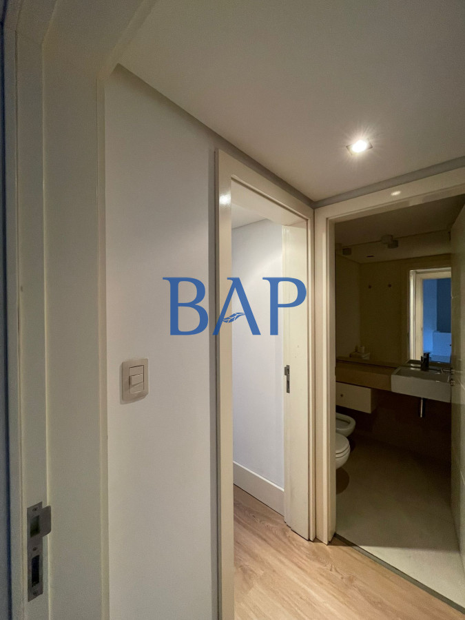 Apartamento ID.83 - Venta - 4 dorm. - Carrasco