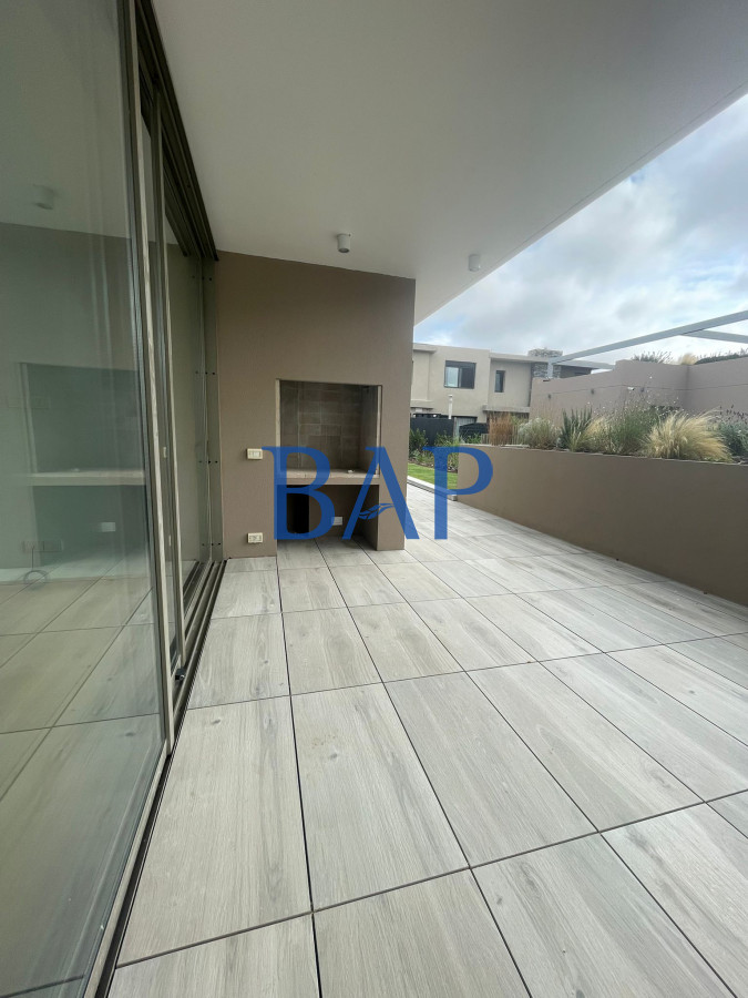 Apartamento ID.137 - Alquiler - 3 dorm. - Barrio Parques - Carrasco
