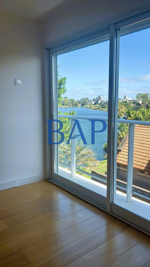 Apartamento ID.190 - Espectacular venta o alquiler - 4 dorm. -  Barra de Carrasco