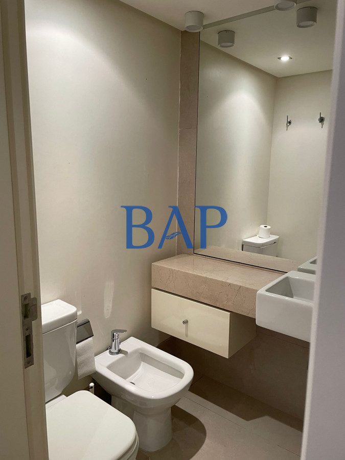 Apartamento ID.83 - Venta - 4 dorm. - Carrasco