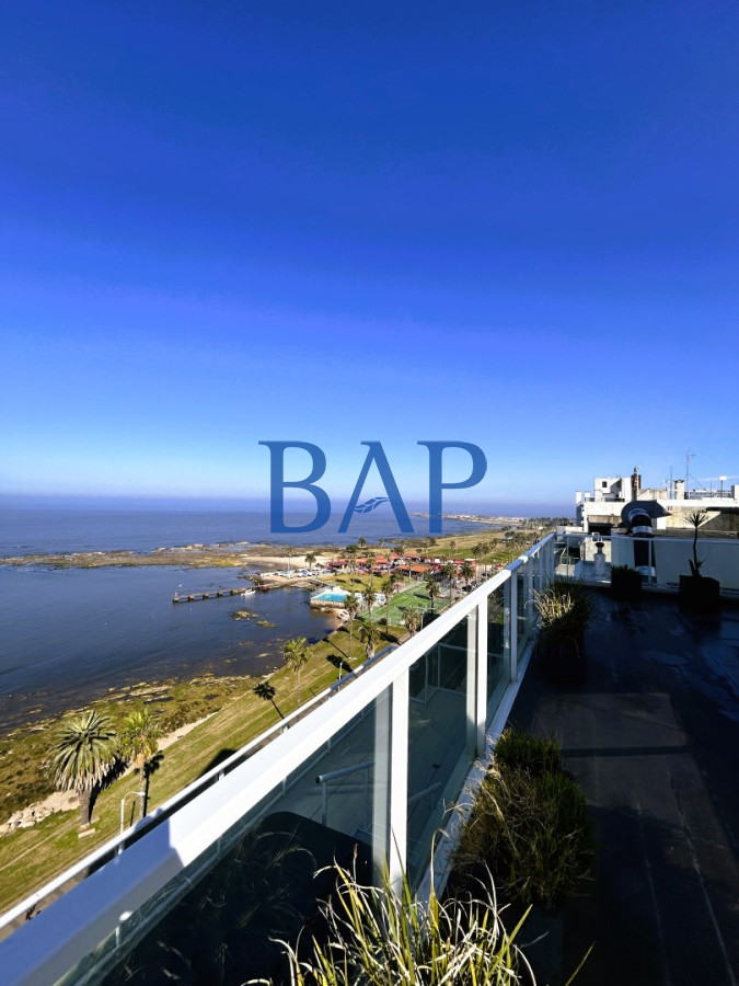 Apartamento ID.189 - Alquiler - 3 dorm. - Rambla Punta Carretas