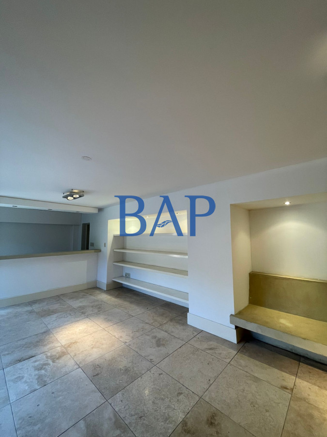 Apartamento ID.83 - Venta - 4 dorm. - Carrasco
