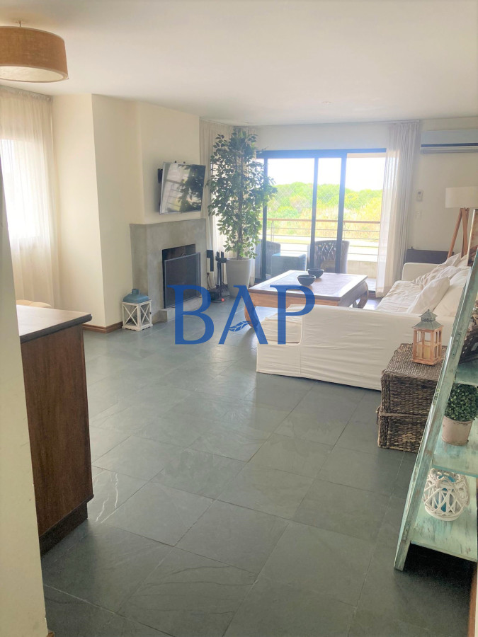 Apartamento ID.155 - Venta - 3 dorm. - Barra de Carrasco