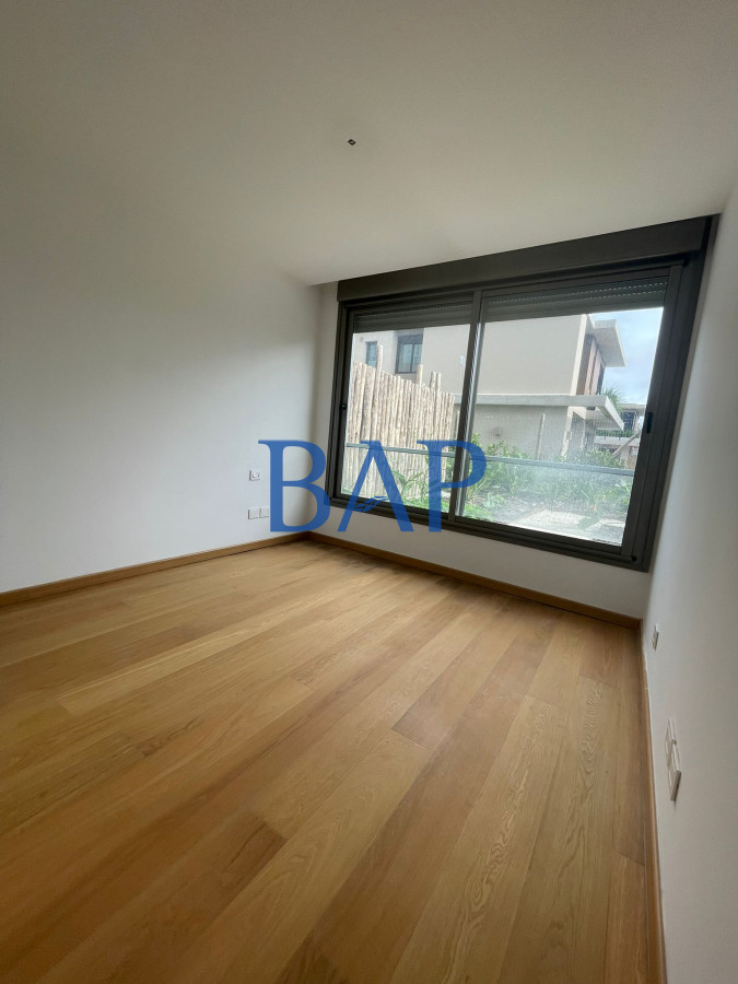 Apartamento ID.137 - Alquiler - 3 dorm. - Barrio Parques - Carrasco