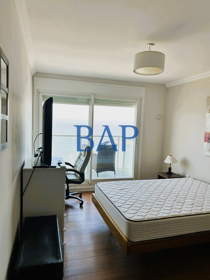 Apartamento ID.189 - Alquiler - 3 dorm. - Rambla Punta Carretas