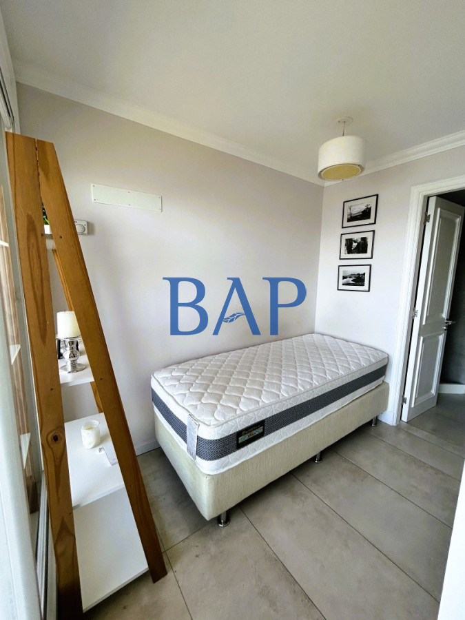 Apartamento ID.189 - Alquiler - 3 dorm. - Rambla Punta Carretas