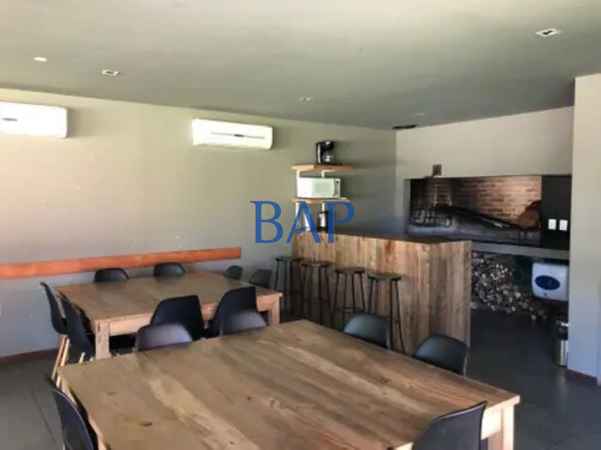 Apartamento ID.111 - Alquiler - 2 dormitorios - Carrasco