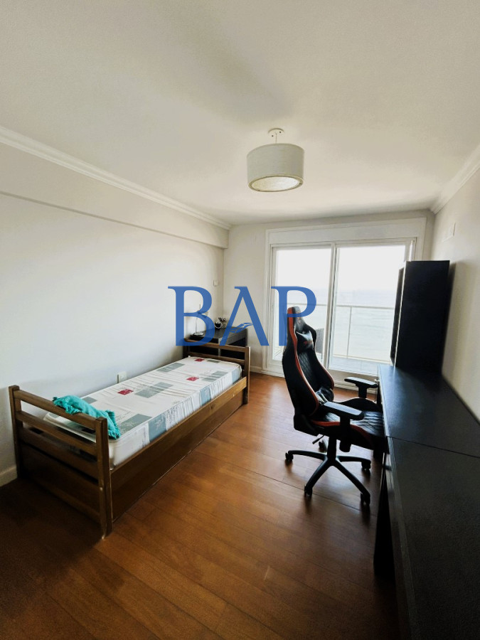 Apartamento ID.189 - Alquiler - 3 dorm. - Rambla Punta Carretas
