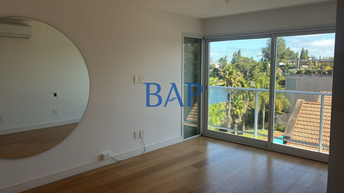 Apartamento ID.190 - Espectacular venta o alquiler - 4 dorm. -  Barra de Carrasco